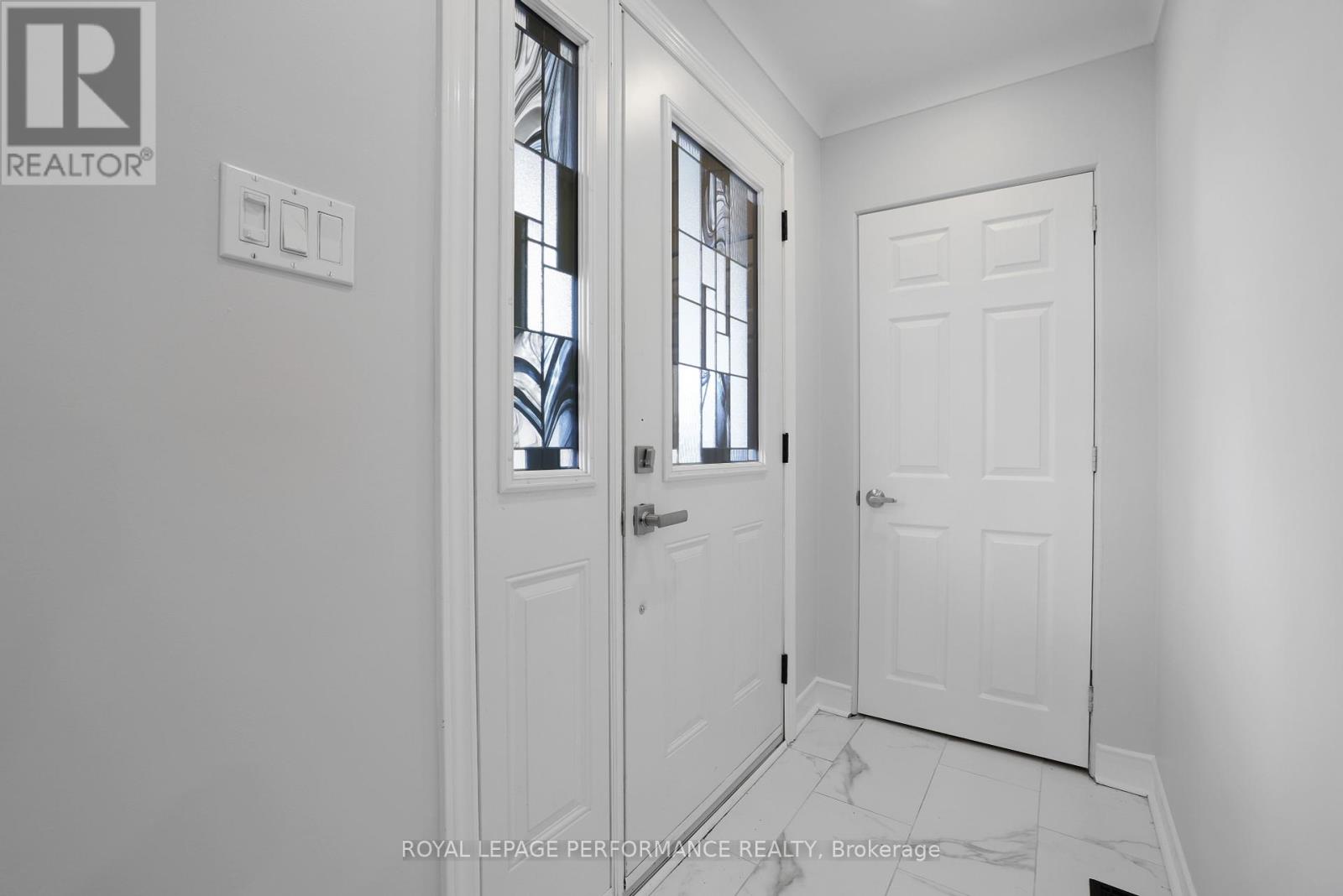 Property at 2247 MIRAMICHI STREET image 4