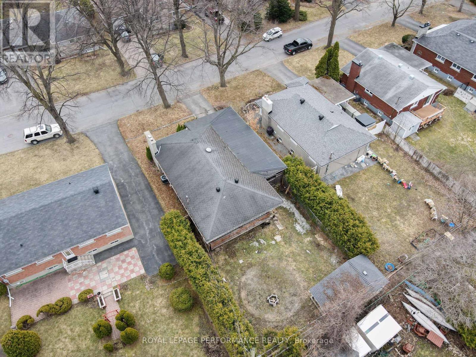 2247 Miramichi Street, Ottawa, Ontario  K2C 0Z1 - Photo 42 - X12087833