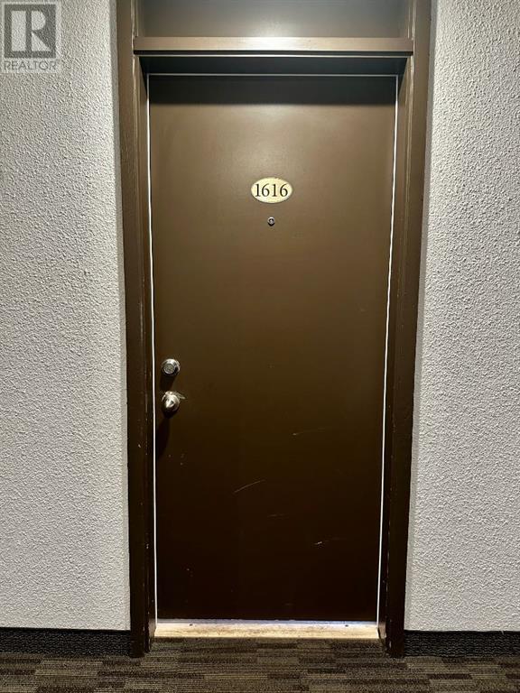 Property at 1616, 21 Macdonald Drive image 3