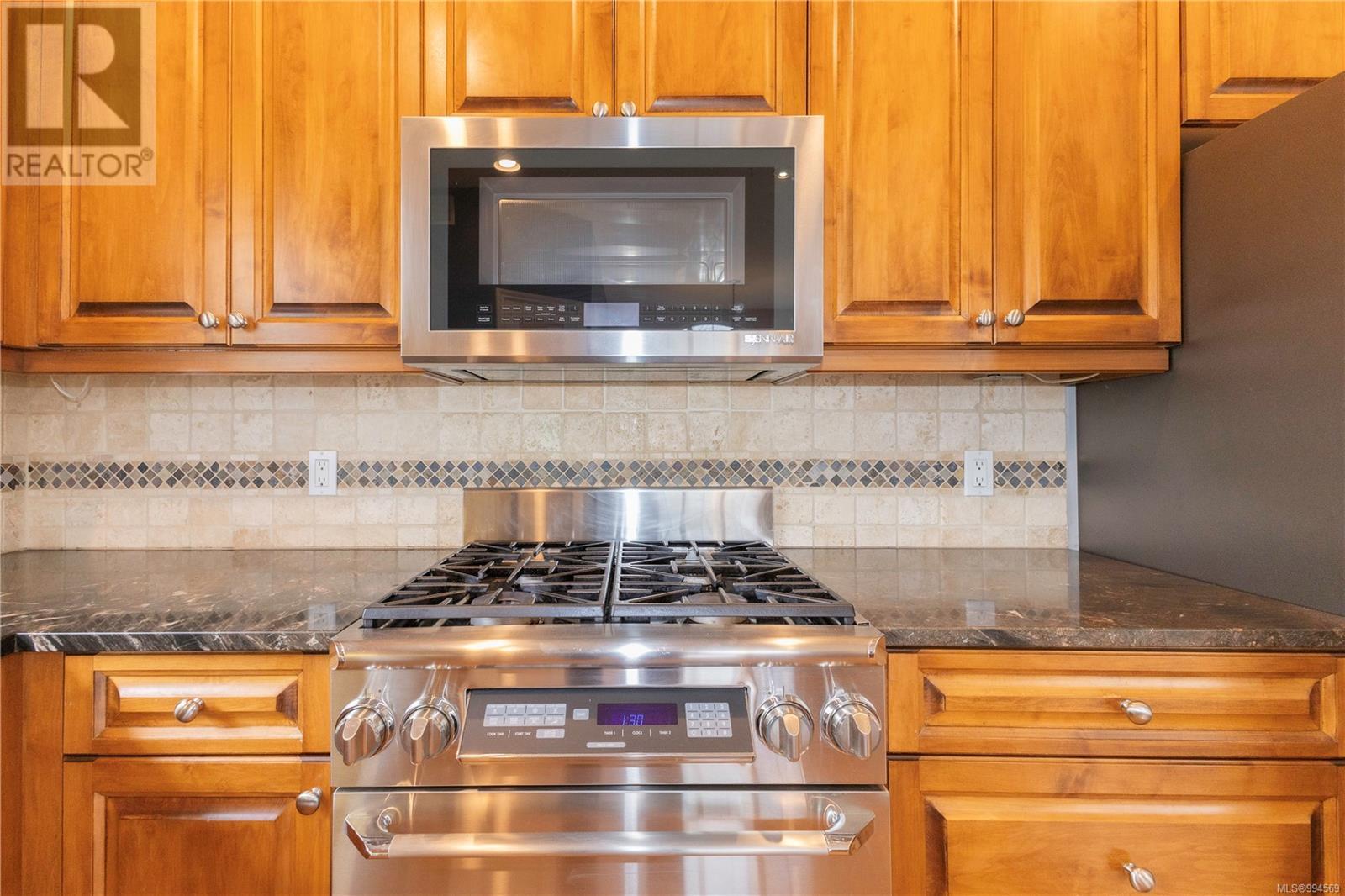 Property at 3547 Montana Dr image 1