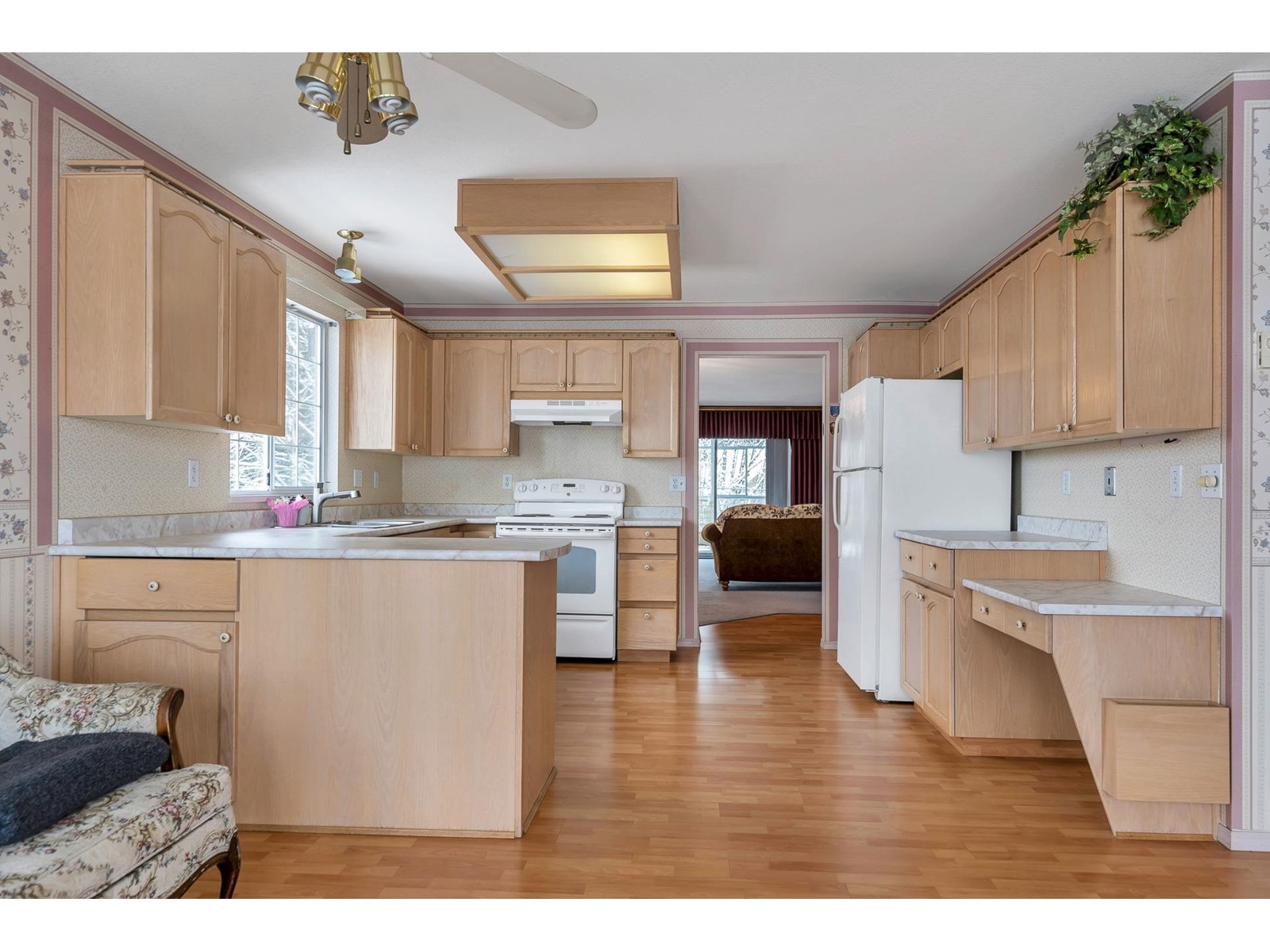 Property at 20 3110 TRAFALGAR STREET image 3