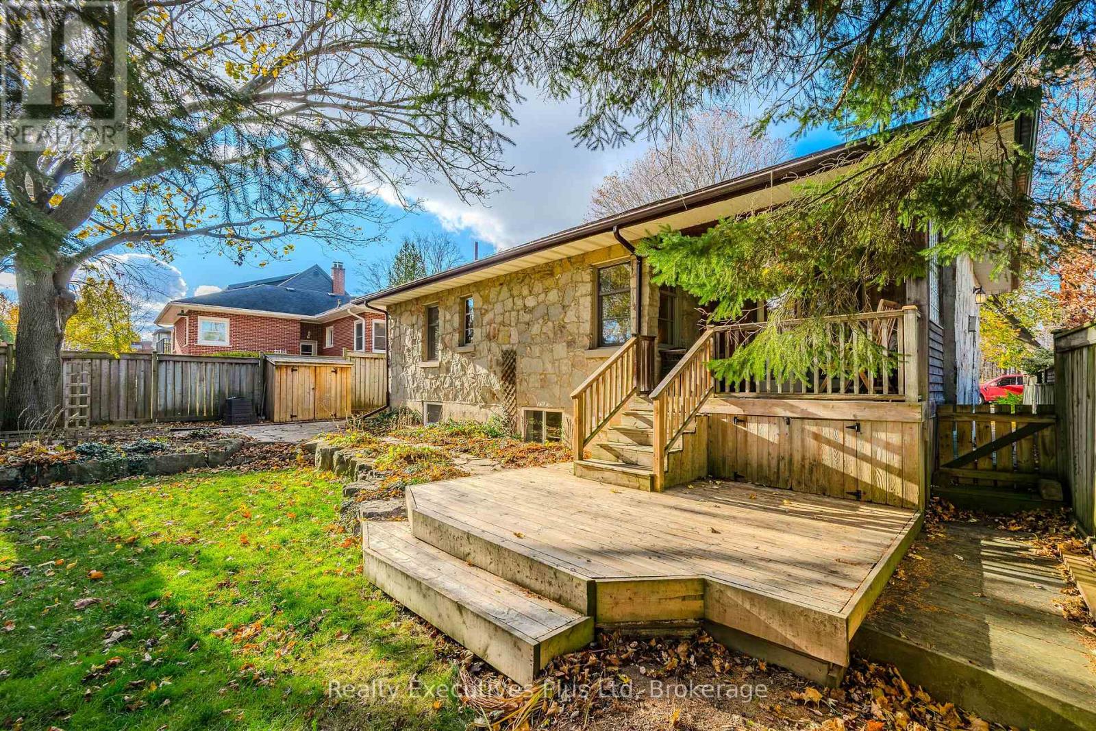 8 Echo Drive, Guelph, Ontario  N1G 1H2 - Photo 44 - X12087850