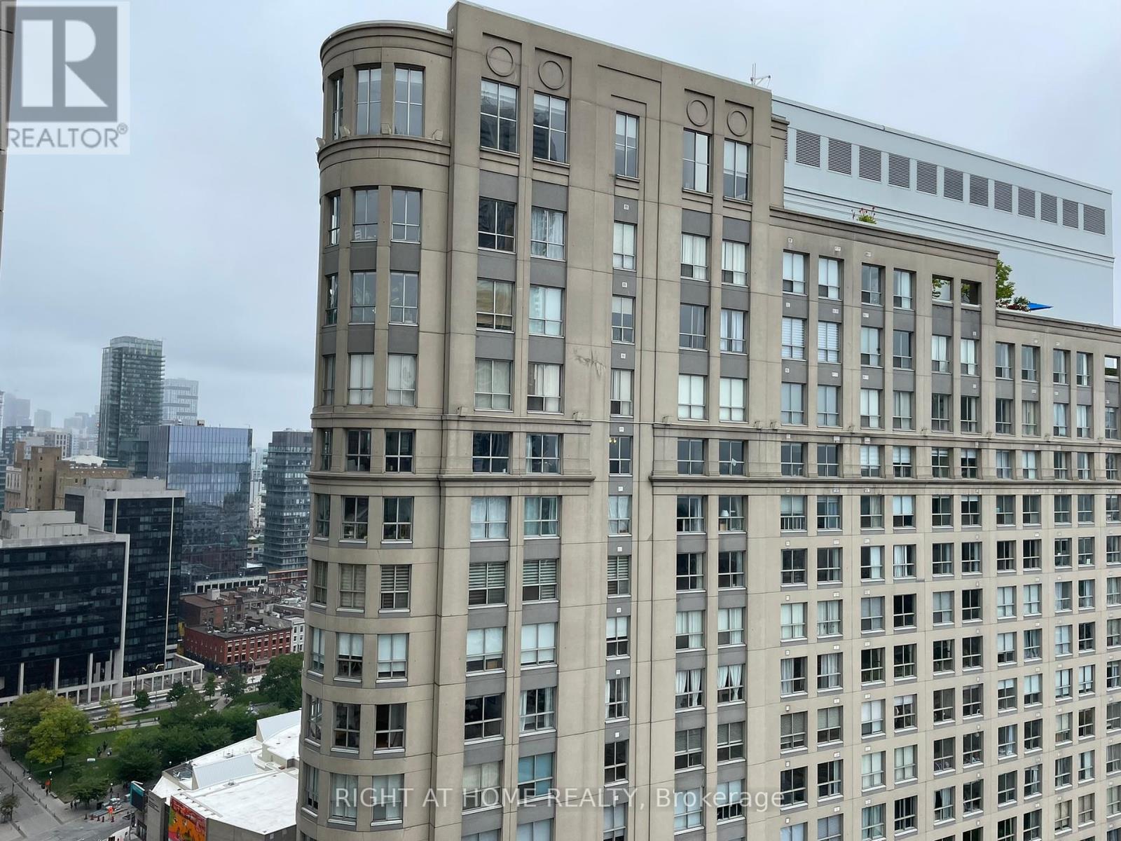 2607 - 1 The Esplanade, Toronto, Ontario  M5E 0A8 - Photo 17 - C12087844