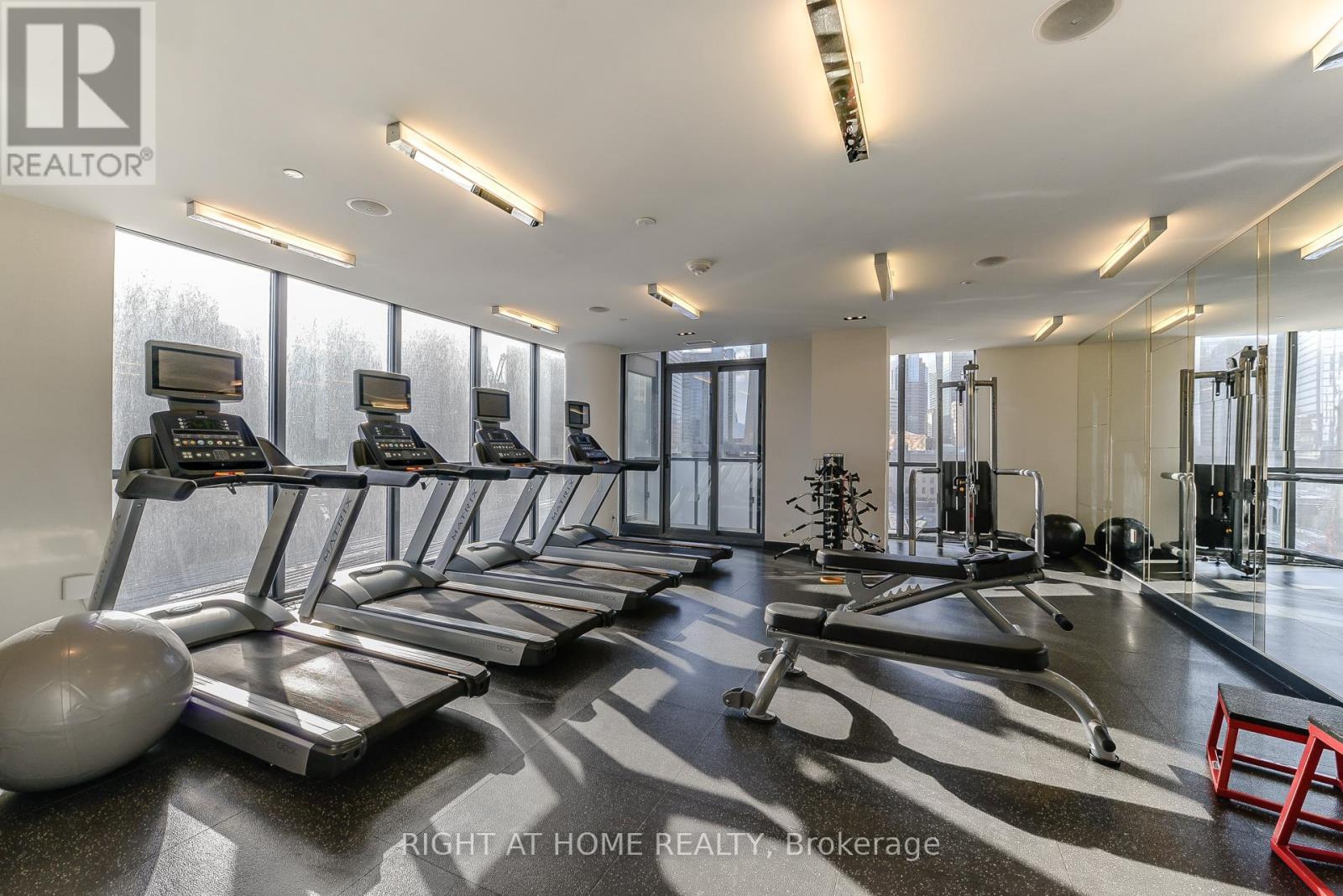2607 - 1 The Esplanade, Toronto, Ontario  M5E 0A8 - Photo 21 - C12087844