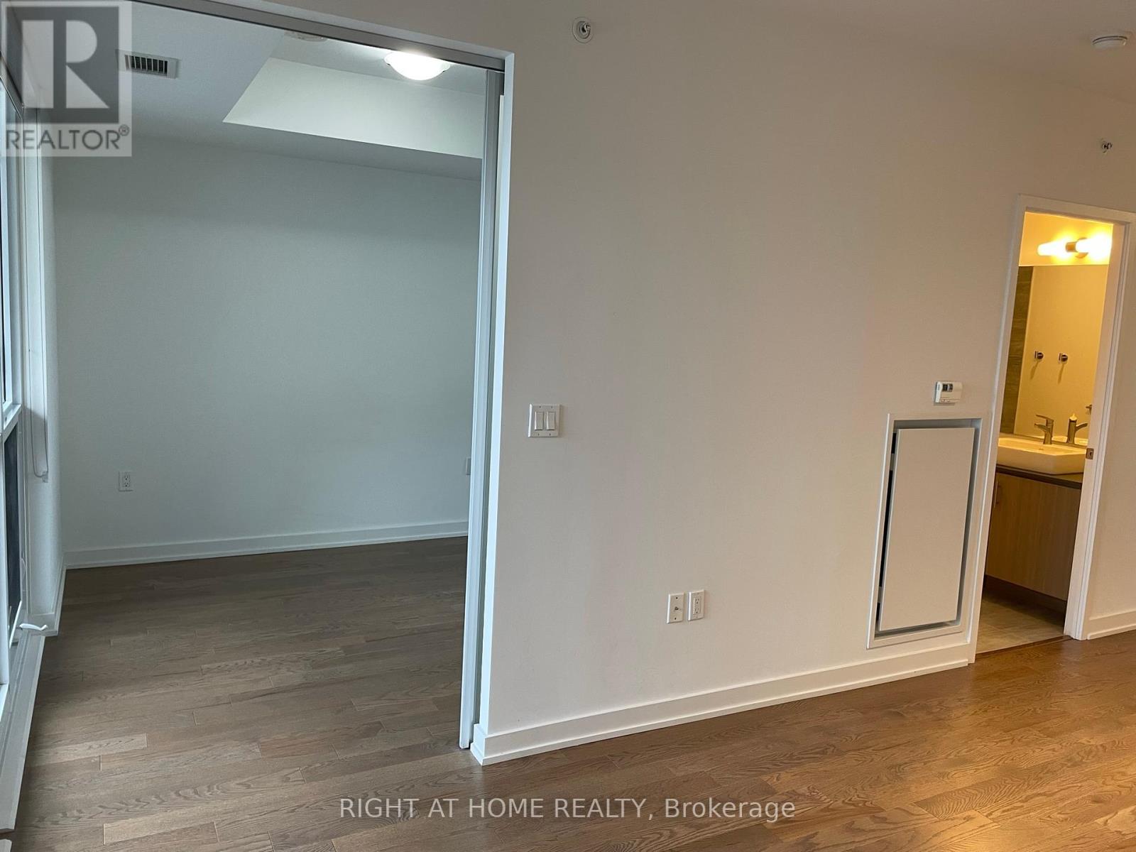 2607 - 1 The Esplanade, Toronto, Ontario  M5E 0A8 - Photo 8 - C12087844