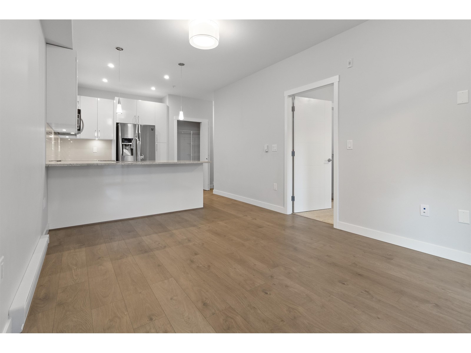 410 45562 Airport Road, Chilliwack Proper South, Chilliwack, British Columbia  V2P 0J8 - Photo 16 - R2990543