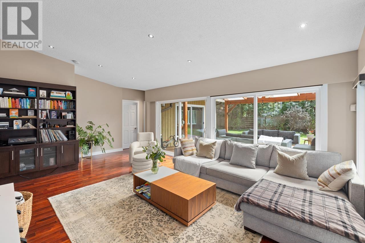 326 Moyne Drive, West Vancouver, British Columbia  V7S 1J5 - Photo 11 - R2991267