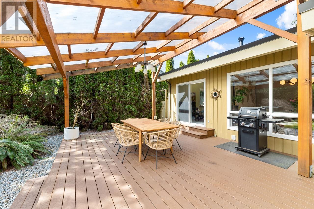 326 Moyne Drive, West Vancouver, British Columbia  V7S 1J5 - Photo 8 - R2991267