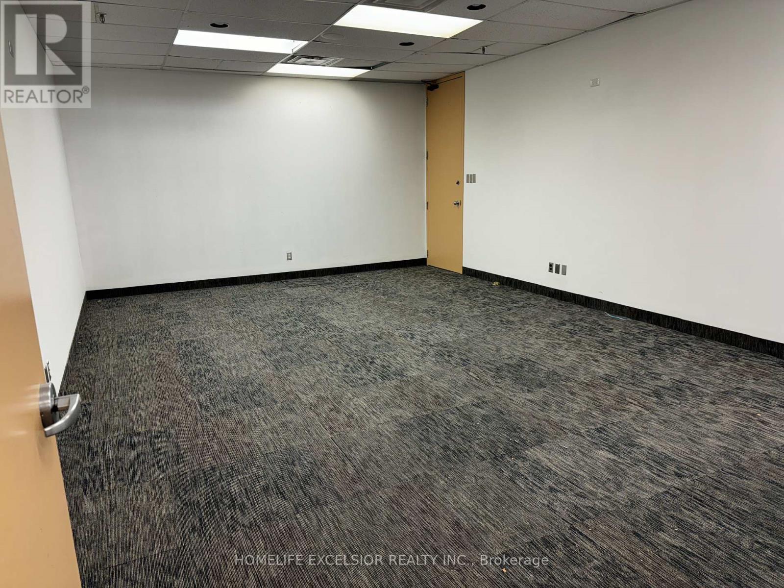 202 - 716 Gordon Baker Road, Toronto, Ontario  M2H 3B4 - Photo 4 - C12087875