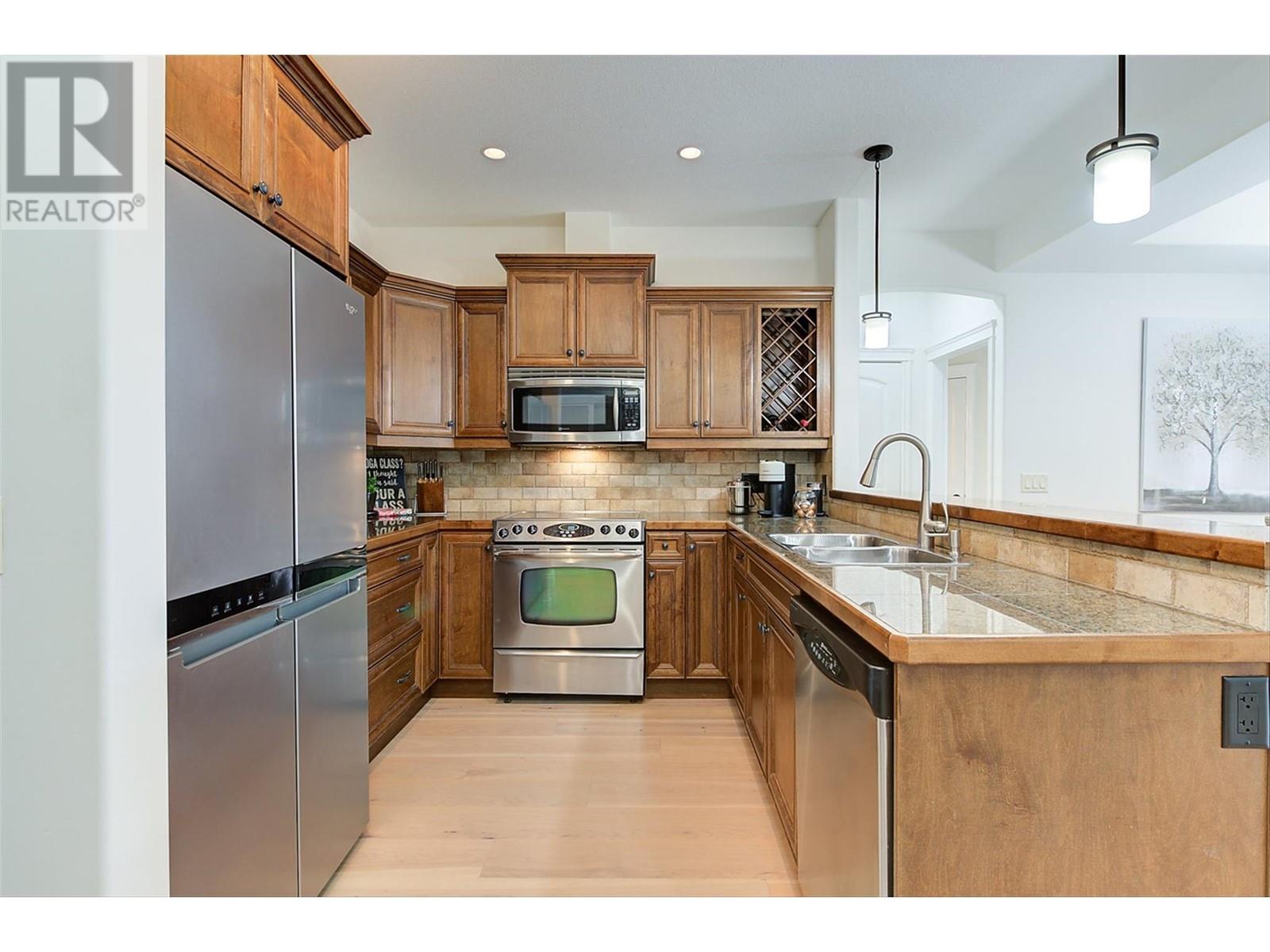 2770 Auburn Road Unit# 201, West Kelowna, British Columbia  V4T 4C2 - Photo 4 - 10336412