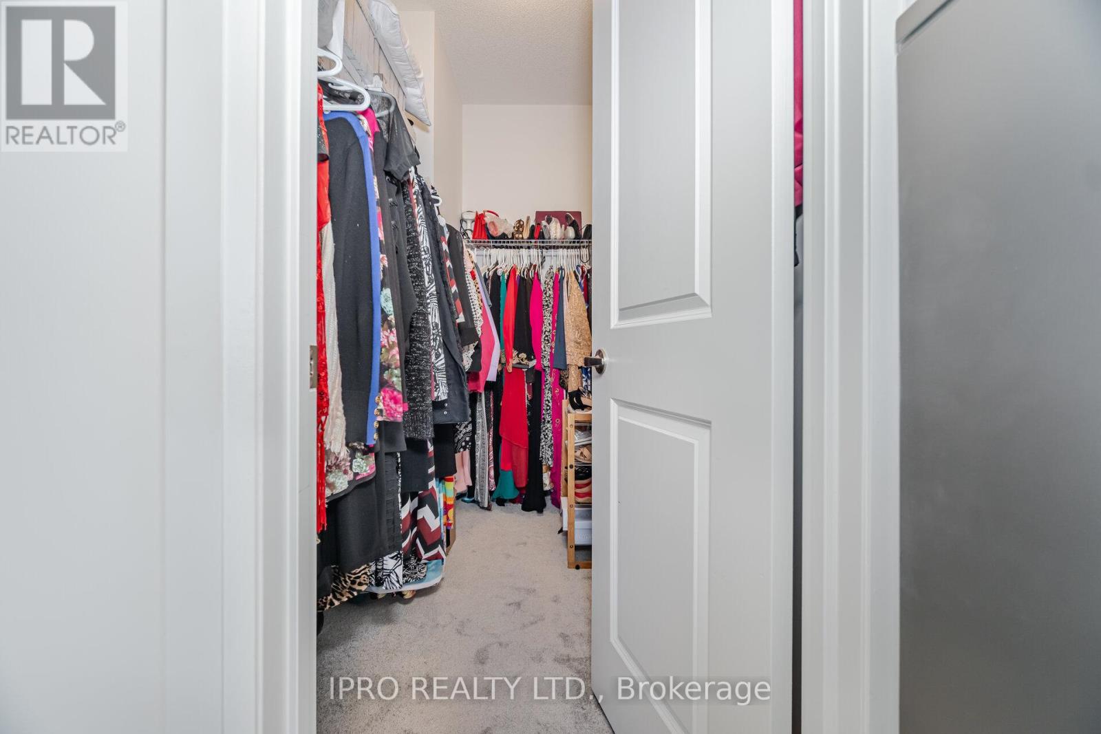 81 Muzzo Drive, Brampton, Ontario  L6R 3Y4 - Photo 24 - W12087879