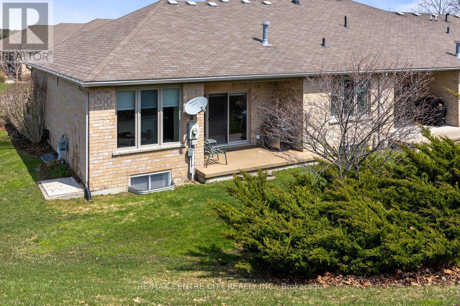 1963 Jack Nash Terrace, London South, Ontario  N6K 5R1 - Photo 33 - X12087922