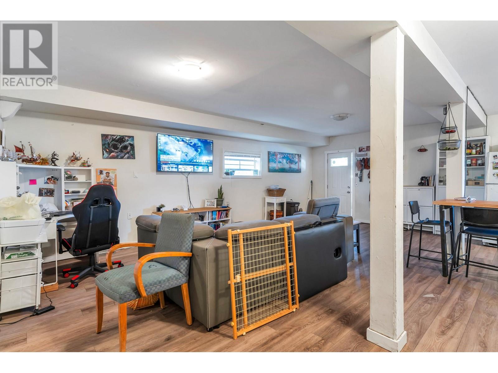 5755 Dumfries Street, Vancouver, British Columbia  V5P 3A7 - Photo 17 - R2990525