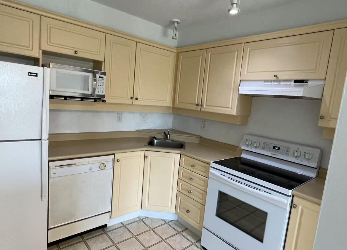 405 13780 76 Avenue, Surrey, British Columbia  V3W 1E5 - Photo 6 - R2991242