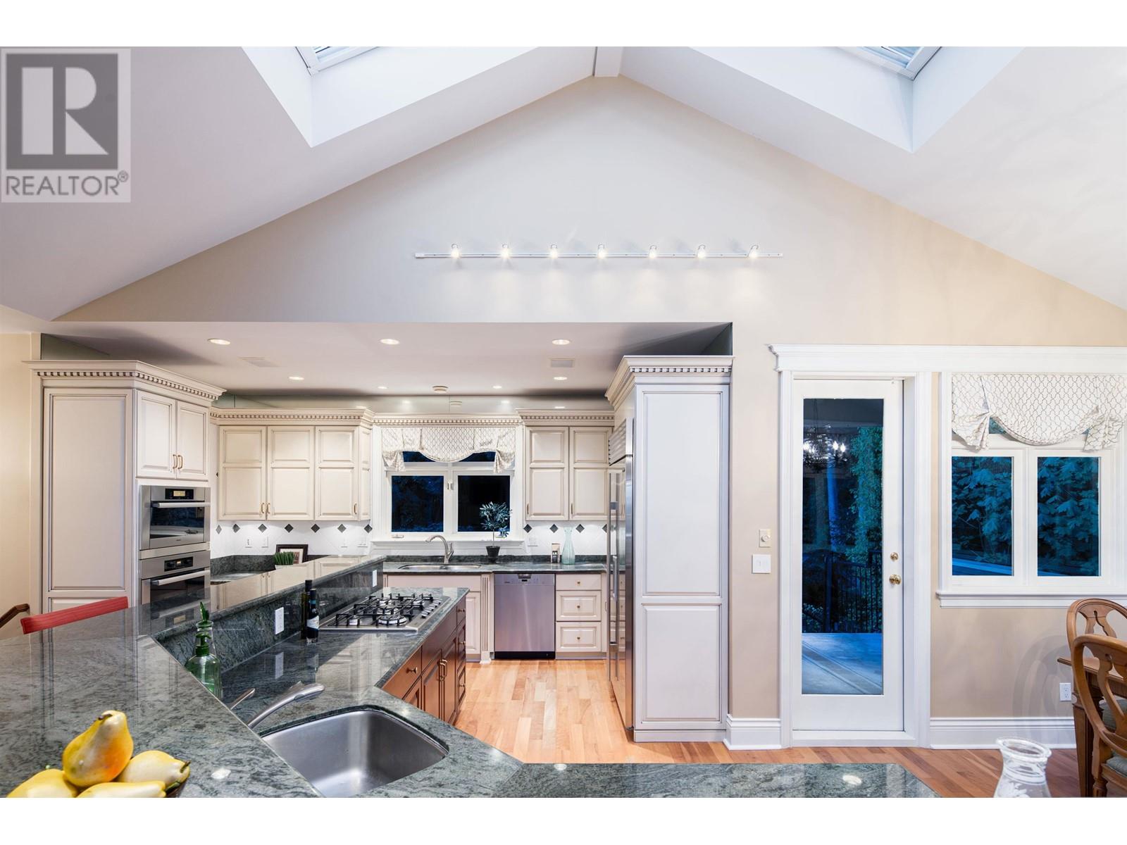 705 Parkside Road, West Vancouver, British Columbia  V7S 1P4 - Photo 14 - R2991029