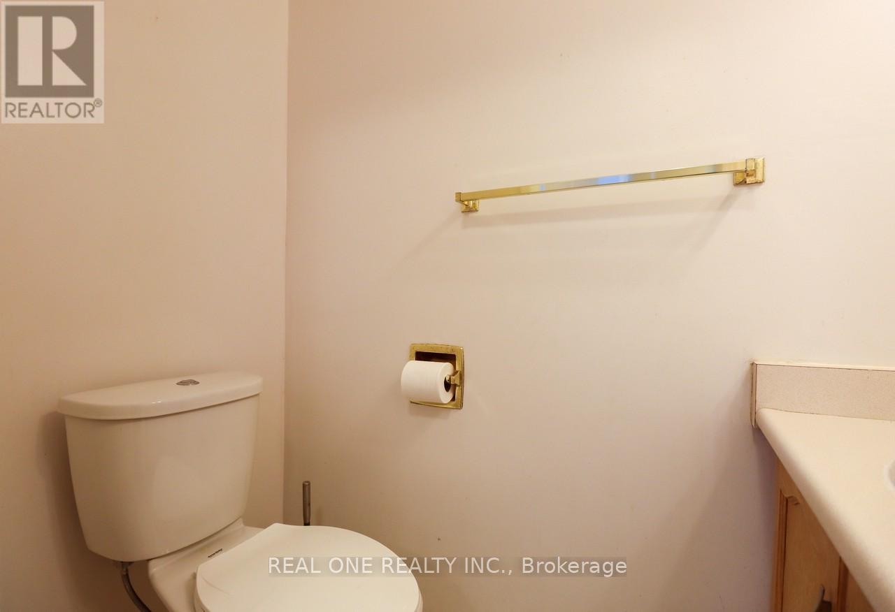 5621 Haddon Hall Road, Mississauga, Ontario  L5M 5G4 - Photo 15 - W12087917