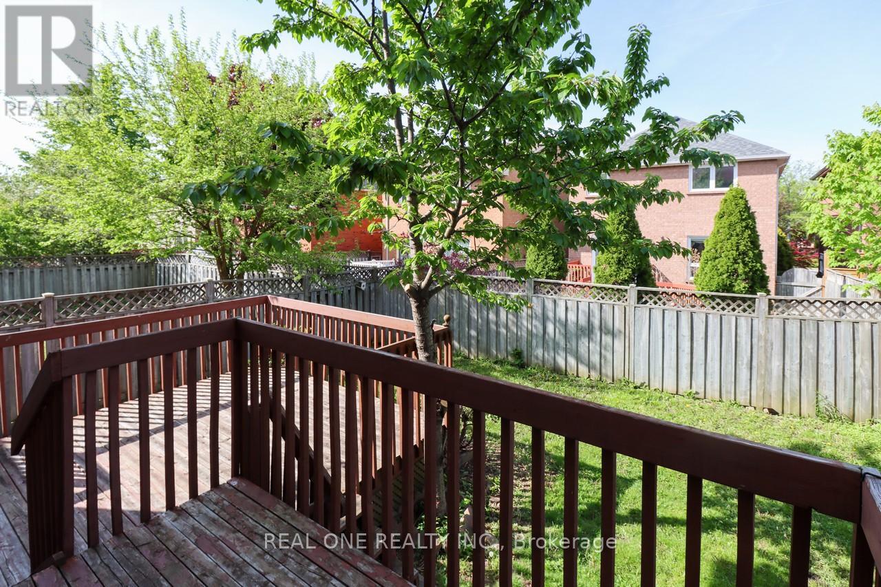 5621 Haddon Hall Road, Mississauga, Ontario  L5M 5G4 - Photo 26 - W12087917