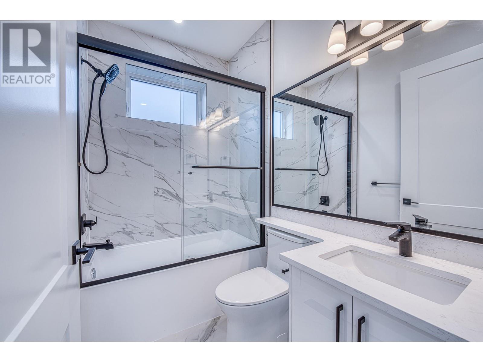 Listing Picture 24 of 27 : 1 2727 PARKER STREET, Vancouver / 溫哥華 - 魯藝地產 Yvonne Lu Group - MLS Medallion Club Member