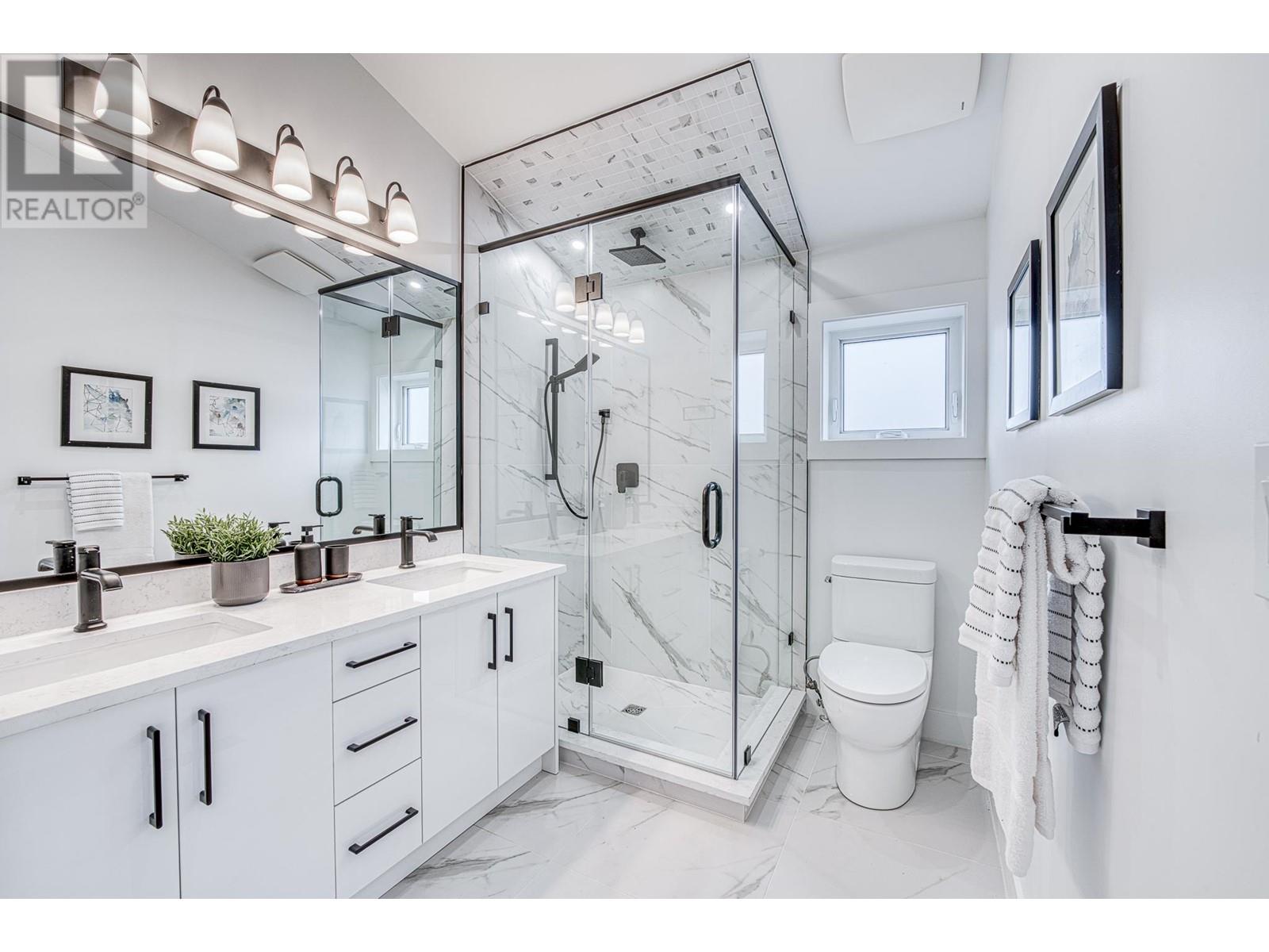 Listing Picture 20 of 31 : 2 2727 PARKER STREET, Vancouver / 溫哥華 - 魯藝地產 Yvonne Lu Group - MLS Medallion Club Member