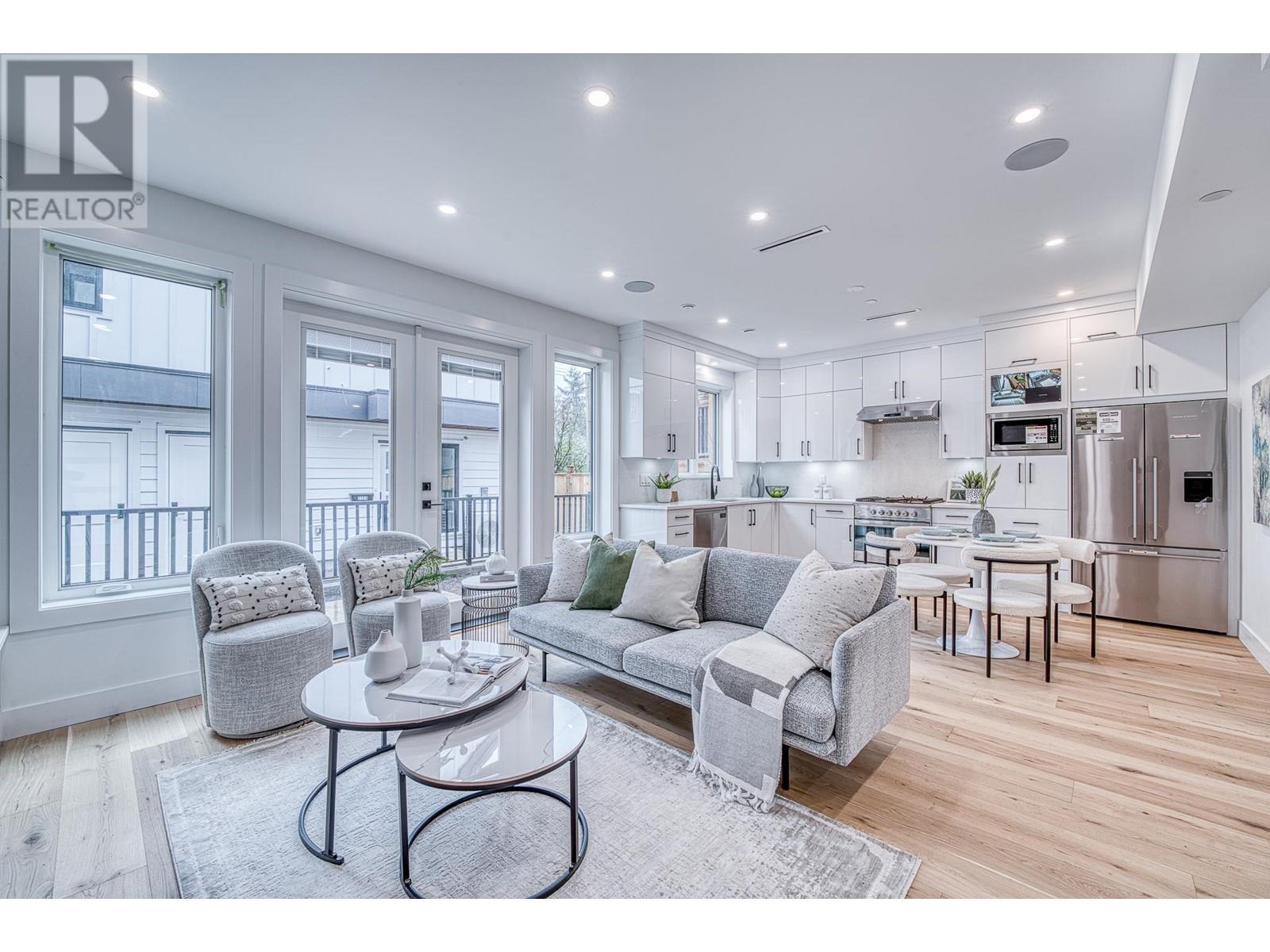 Listing Picture 2 of 31 : 2 2727 PARKER STREET, Vancouver / 溫哥華 - 魯藝地產 Yvonne Lu Group - MLS Medallion Club Member