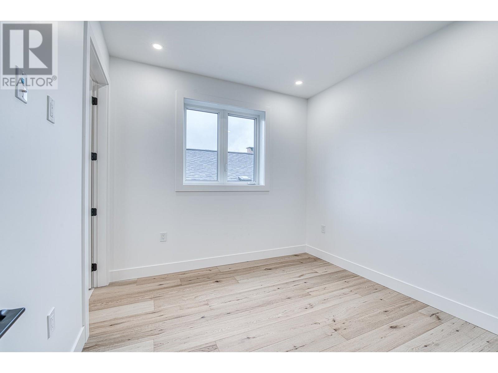 Listing Picture 21 of 31 : 2 2727 PARKER STREET, Vancouver / 溫哥華 - 魯藝地產 Yvonne Lu Group - MLS Medallion Club Member