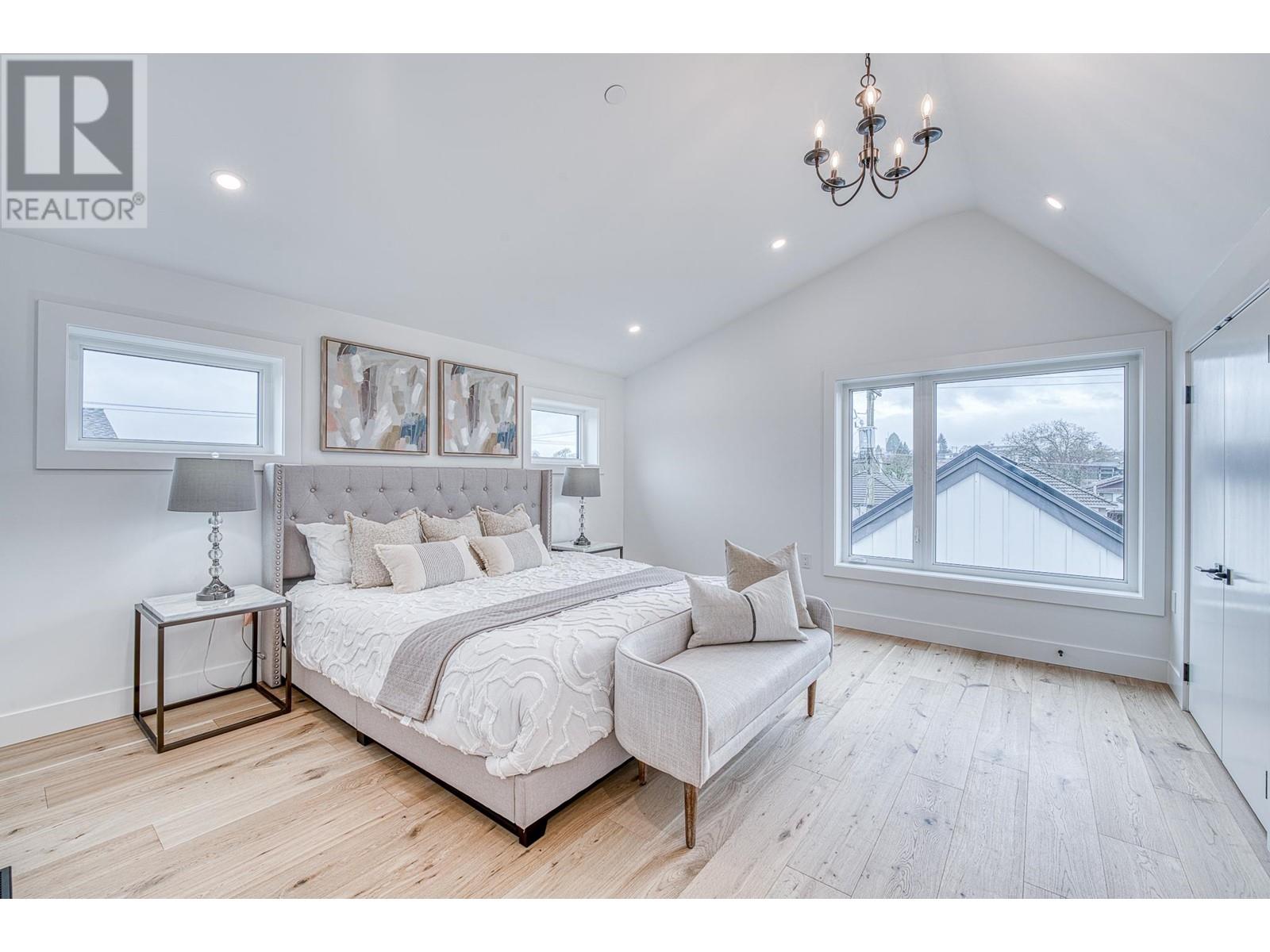 Listing Picture 16 of 31 : 2 2727 PARKER STREET, Vancouver / 溫哥華 - 魯藝地產 Yvonne Lu Group - MLS Medallion Club Member