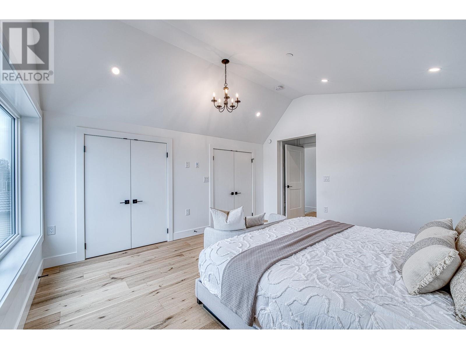 Listing Picture 19 of 31 : 2 2727 PARKER STREET, Vancouver / 溫哥華 - 魯藝地產 Yvonne Lu Group - MLS Medallion Club Member