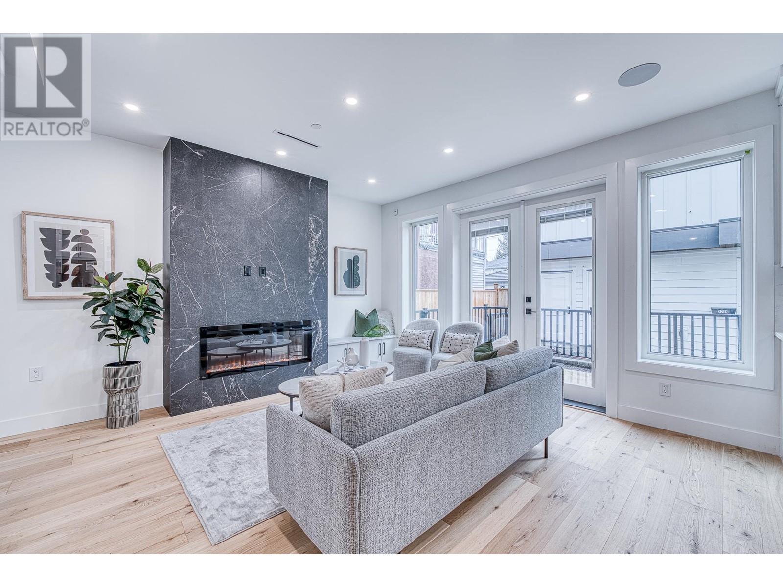 Listing Picture 3 of 31 : 2 2727 PARKER STREET, Vancouver / 溫哥華 - 魯藝地產 Yvonne Lu Group - MLS Medallion Club Member