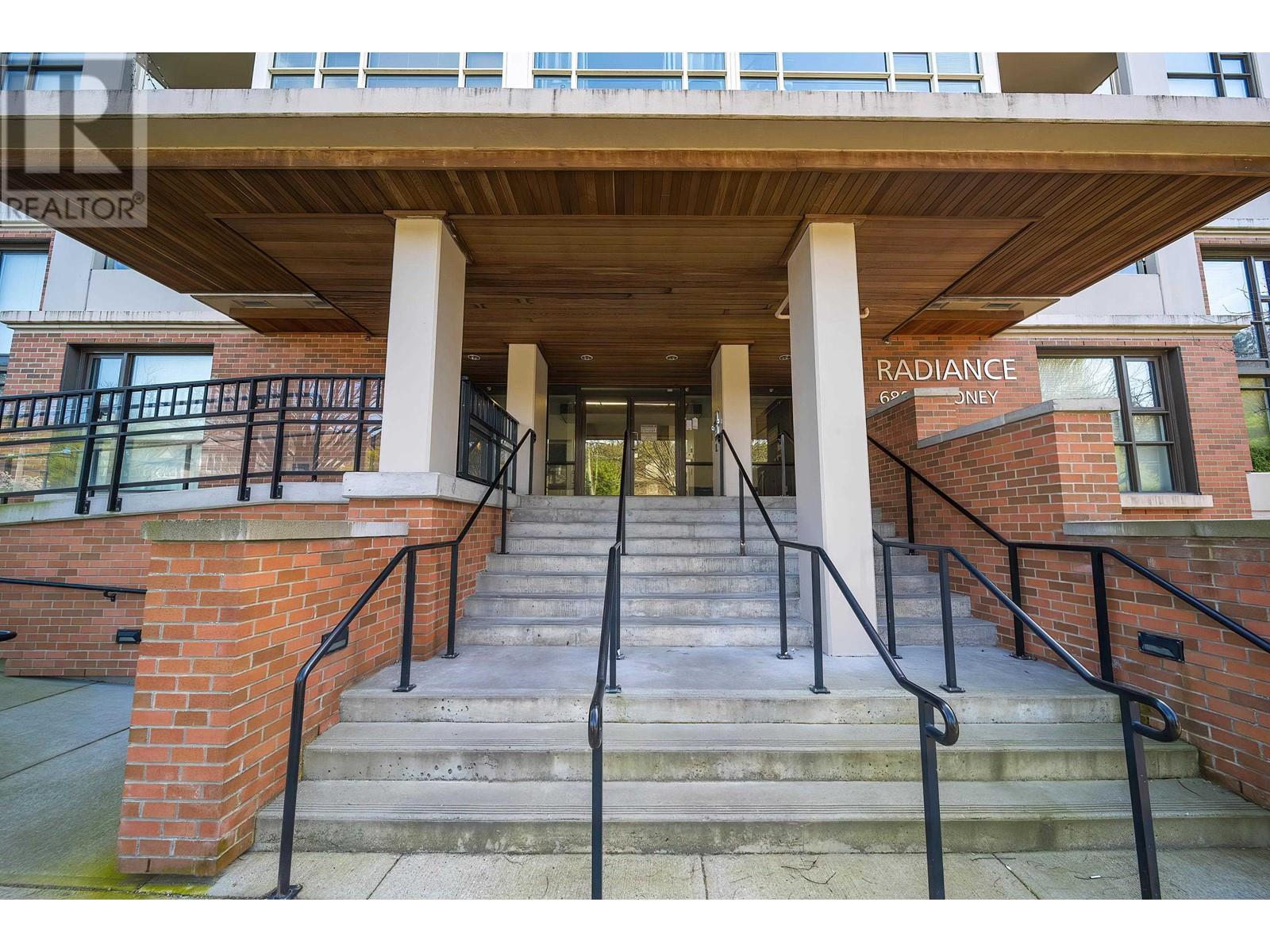 205 6888 Cooney Road, Richmond, British Columbia  V6Y 0E1 - Photo 2 - R2991233