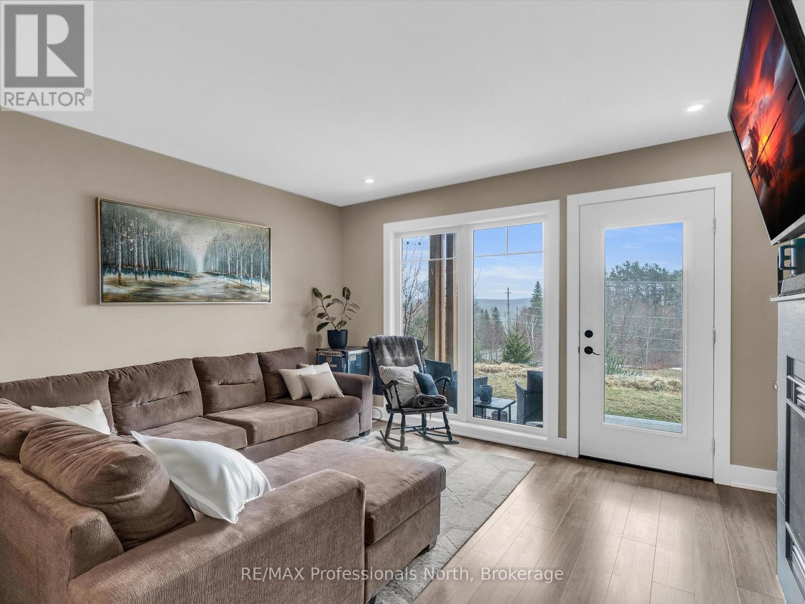 propertyImage