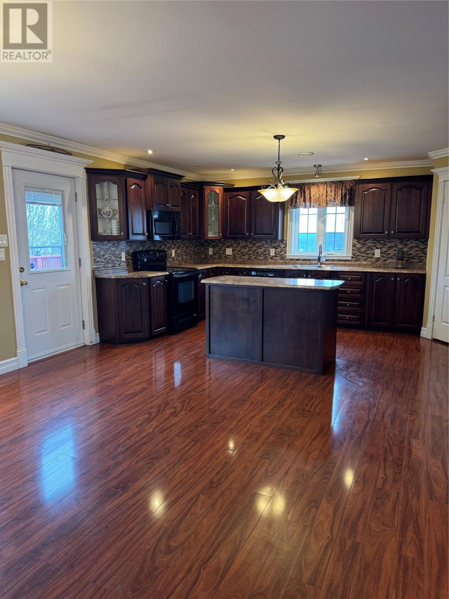 Property at 48 Long’s Hill image 4