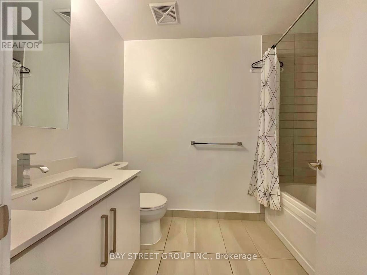 2103 - 5180 Yonge Street, Toronto, Ontario  M2N 5P6 - Photo 8 - C12087807