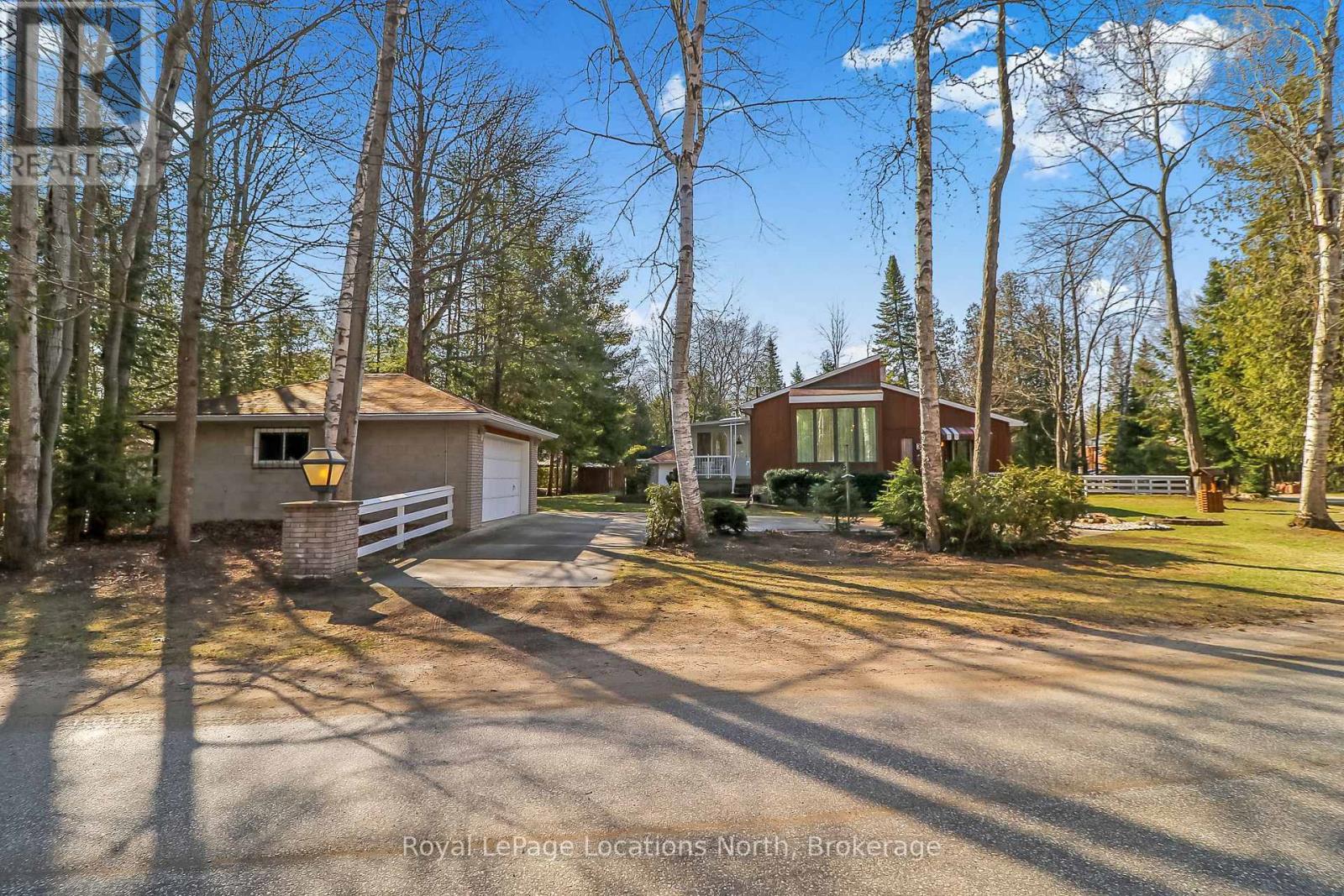 3 48th Street N, Wasaga Beach, Ontario  L9Z 1Y3 - Photo 2 - S12087997