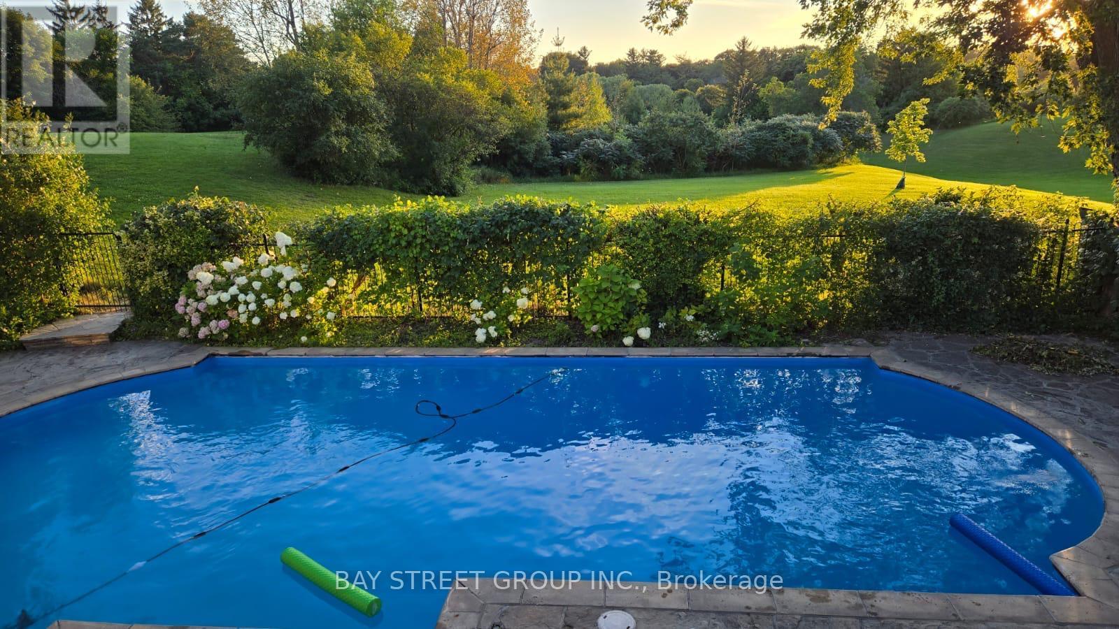 Property at 6 PENWOOD CRESCENT image 3
