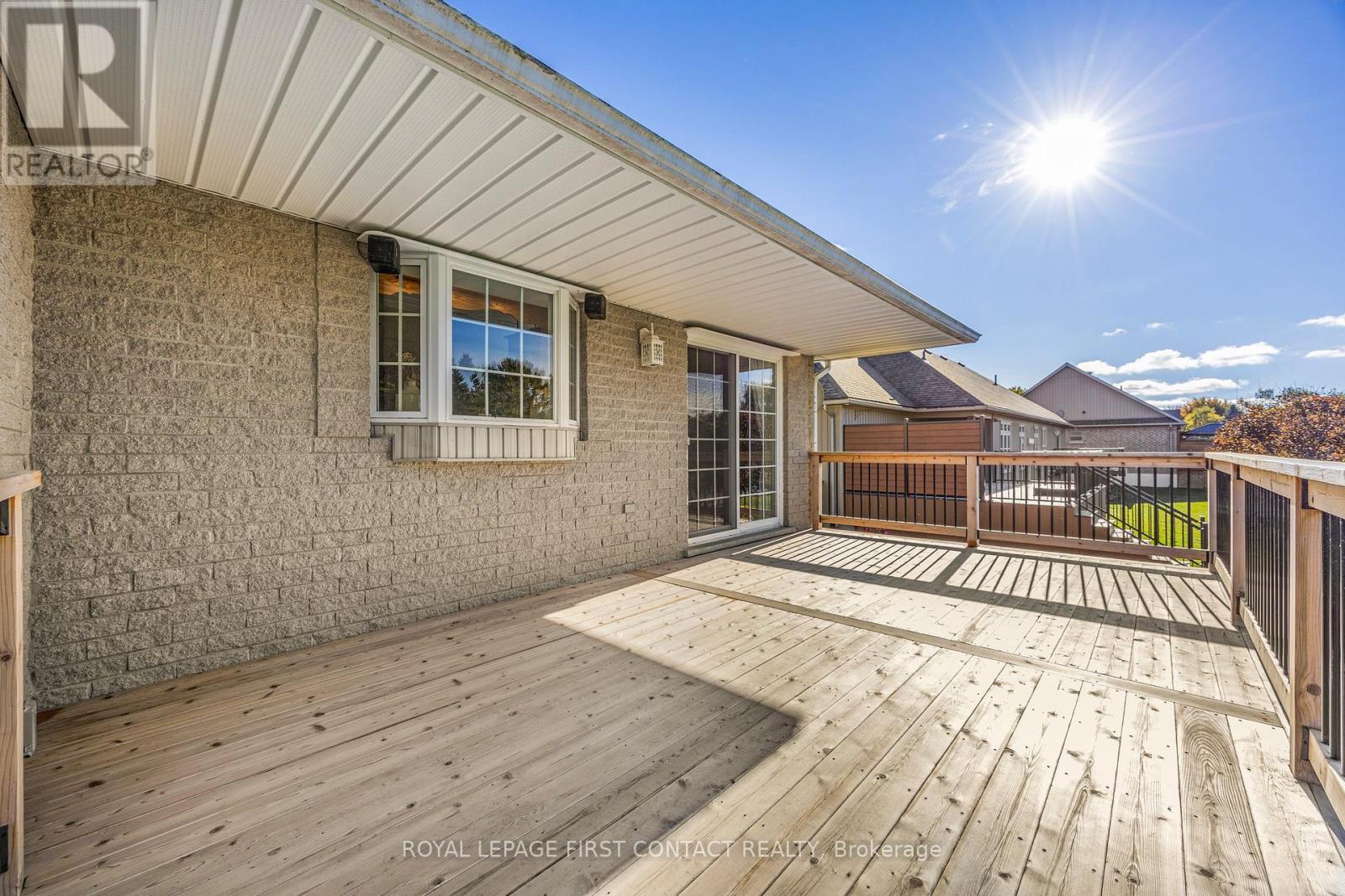 93 Bayshore Drive, Ramara, Ontario  L0K 1B0 - Photo 31 - S12087968