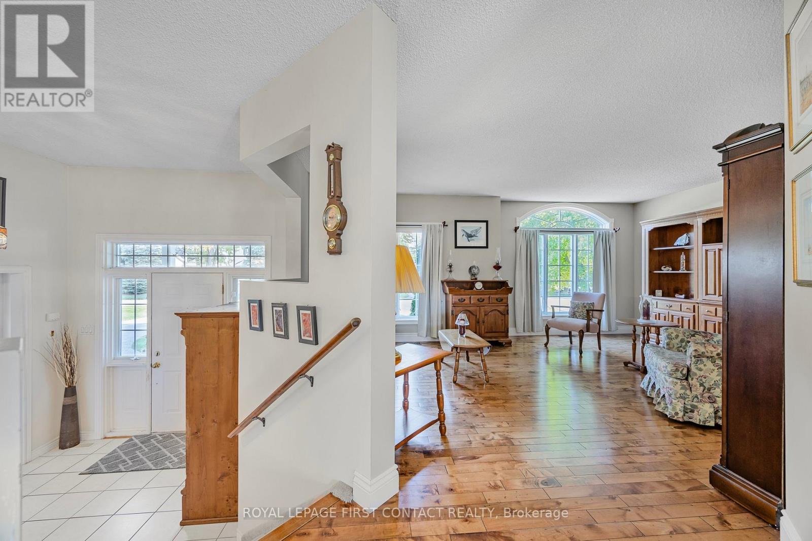 93 Bayshore Drive, Ramara, Ontario  L0K 1B0 - Photo 6 - S12087968