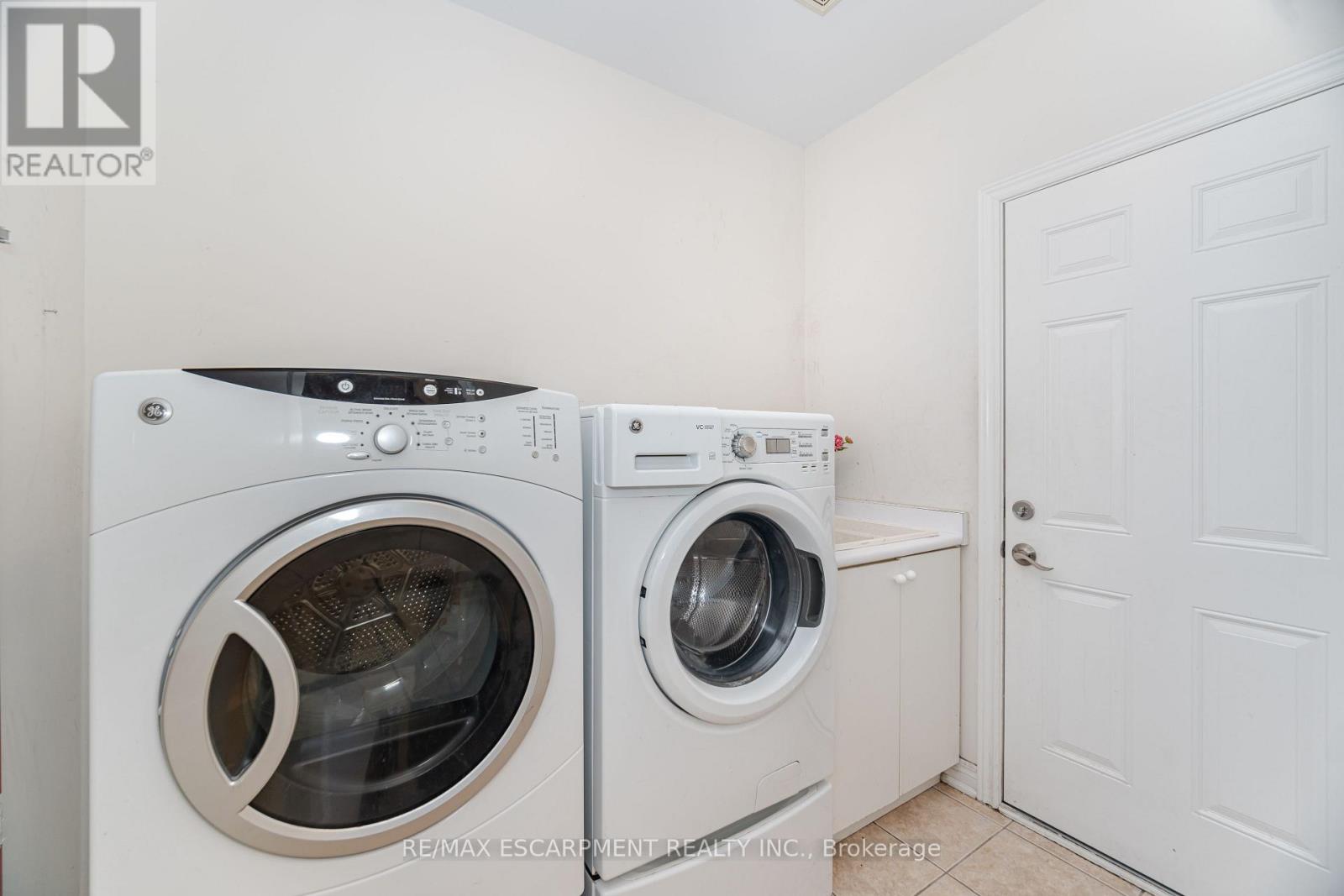 31 Vanderbrink Drive, Brampton, Ontario  L6R 0E6 - Photo 15 - W12087978