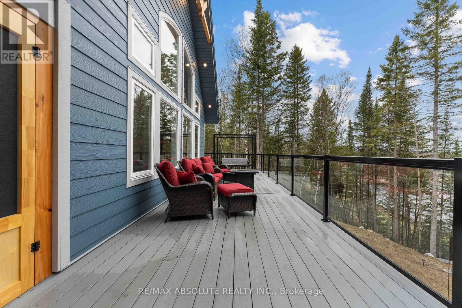 4634 Matawatchan Road, Greater Madawaska, Ontario  K0J 2R0 - Photo 45 - X12088023