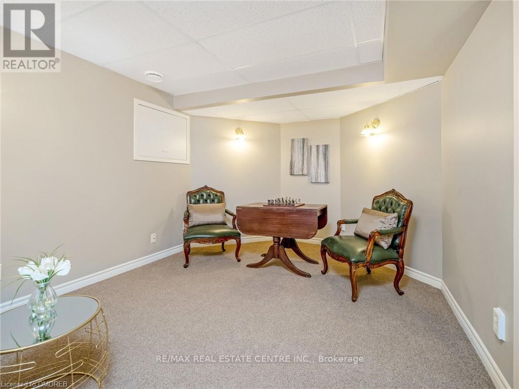 15 Trillium Terrace, Halton Hills, Ontario  L7J 2W8 - Photo 25 - W11922450