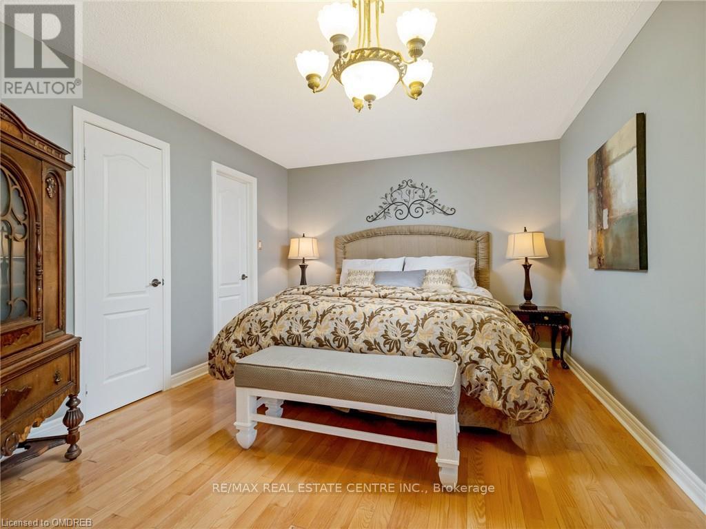 15 Trillium Terrace, Halton Hills, Ontario  L7J 2W8 - Photo 18 - W11922450