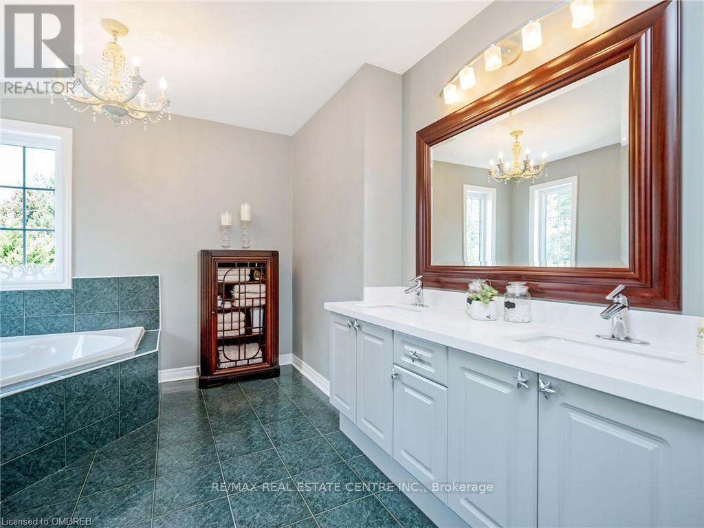 15 Trillium Terrace, Halton Hills, Ontario  L7J 2W8 - Photo 19 - W11922450