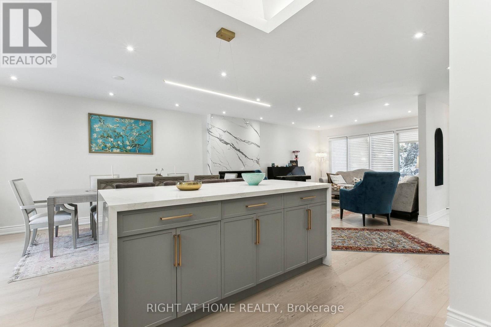 120 Santa Barbara Road, Toronto, Ontario  M2N 2C5 - Photo 13 - C12088008