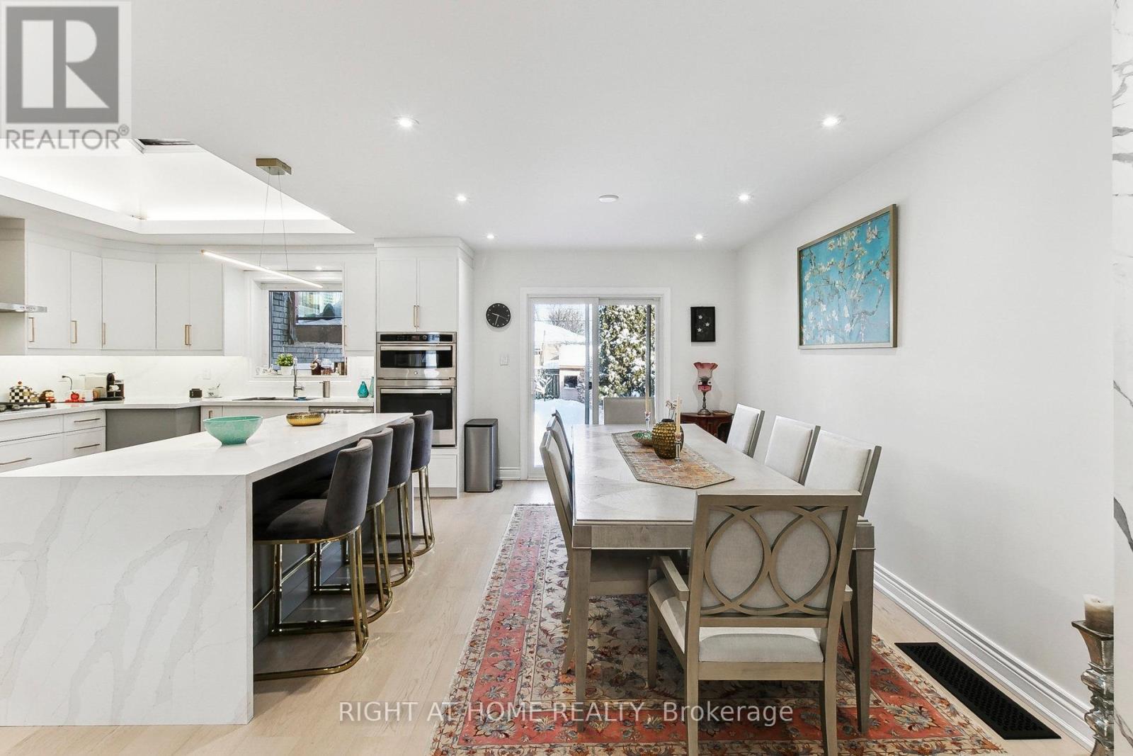 120 Santa Barbara Road, Toronto, Ontario  M2N 2C5 - Photo 15 - C12088008