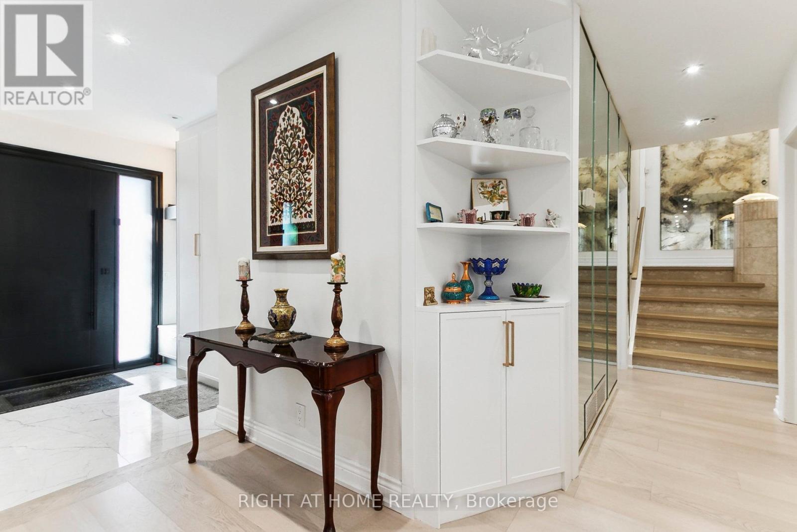 120 Santa Barbara Road, Toronto, Ontario  M2N 2C5 - Photo 17 - C12088008