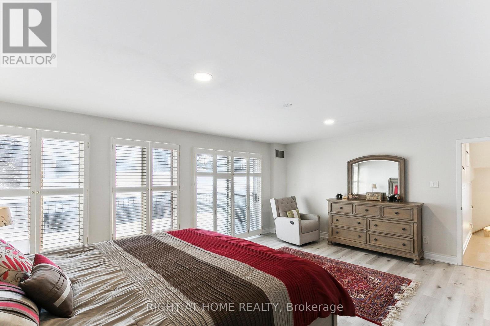 120 Santa Barbara Road, Toronto, Ontario  M2N 2C5 - Photo 20 - C12088008
