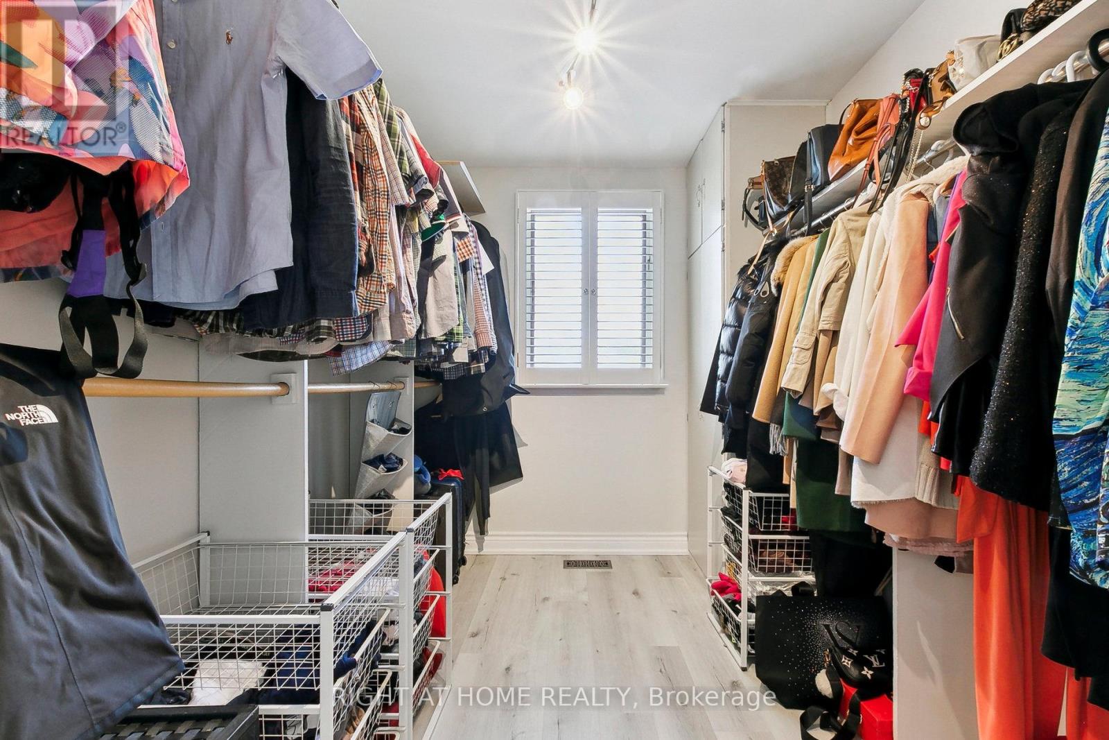 120 Santa Barbara Road, Toronto, Ontario  M2N 2C5 - Photo 23 - C12088008