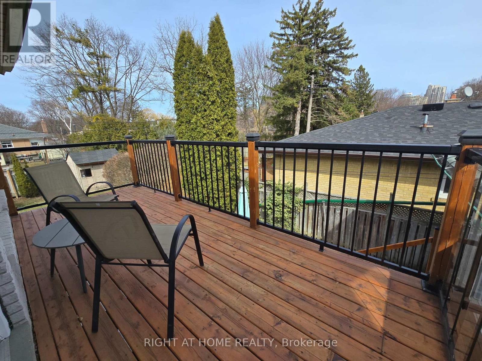 120 Santa Barbara Road, Toronto, Ontario  M2N 2C5 - Photo 24 - C12088008