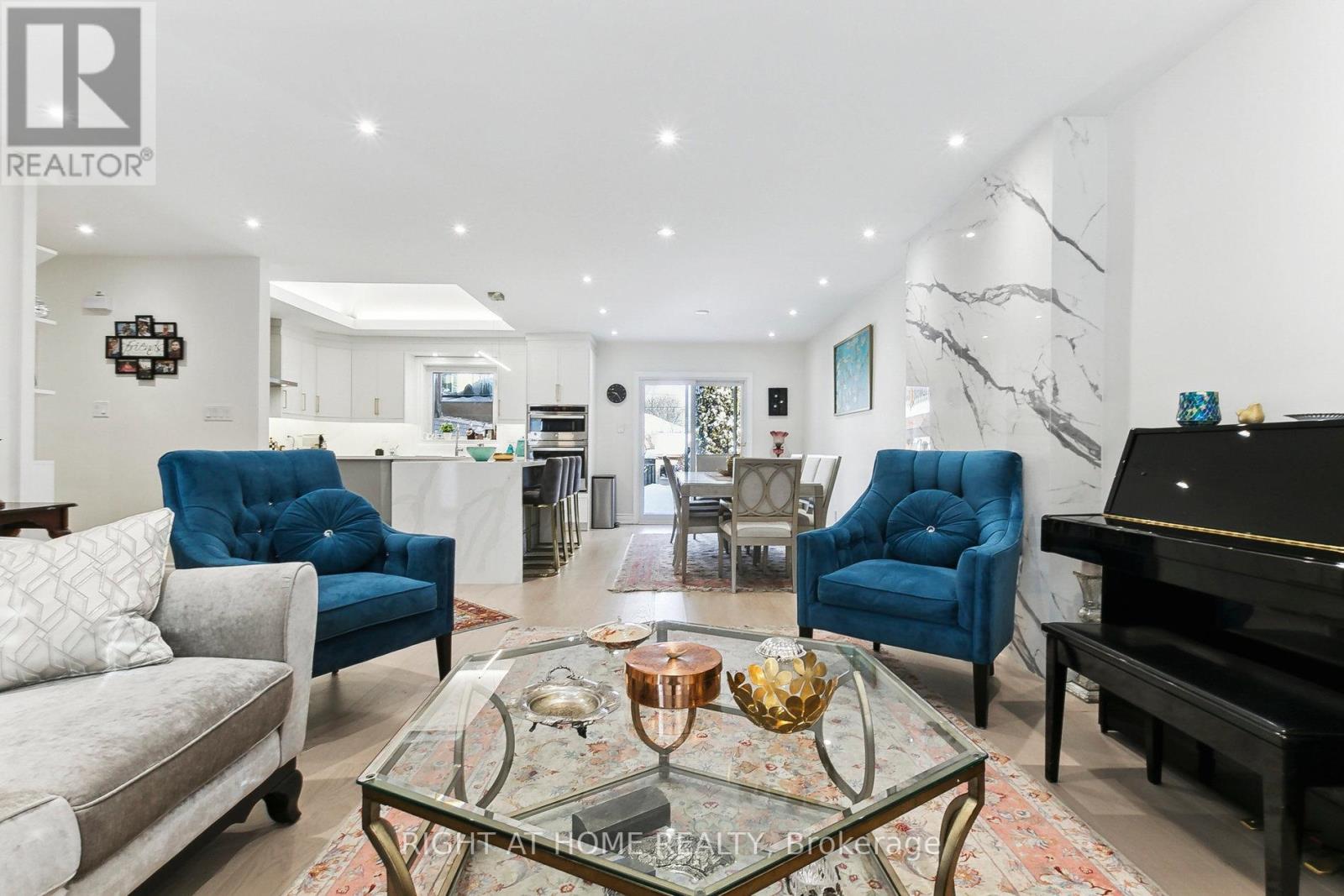 120 Santa Barbara Road, Toronto, Ontario  M2N 2C5 - Photo 9 - C12088008