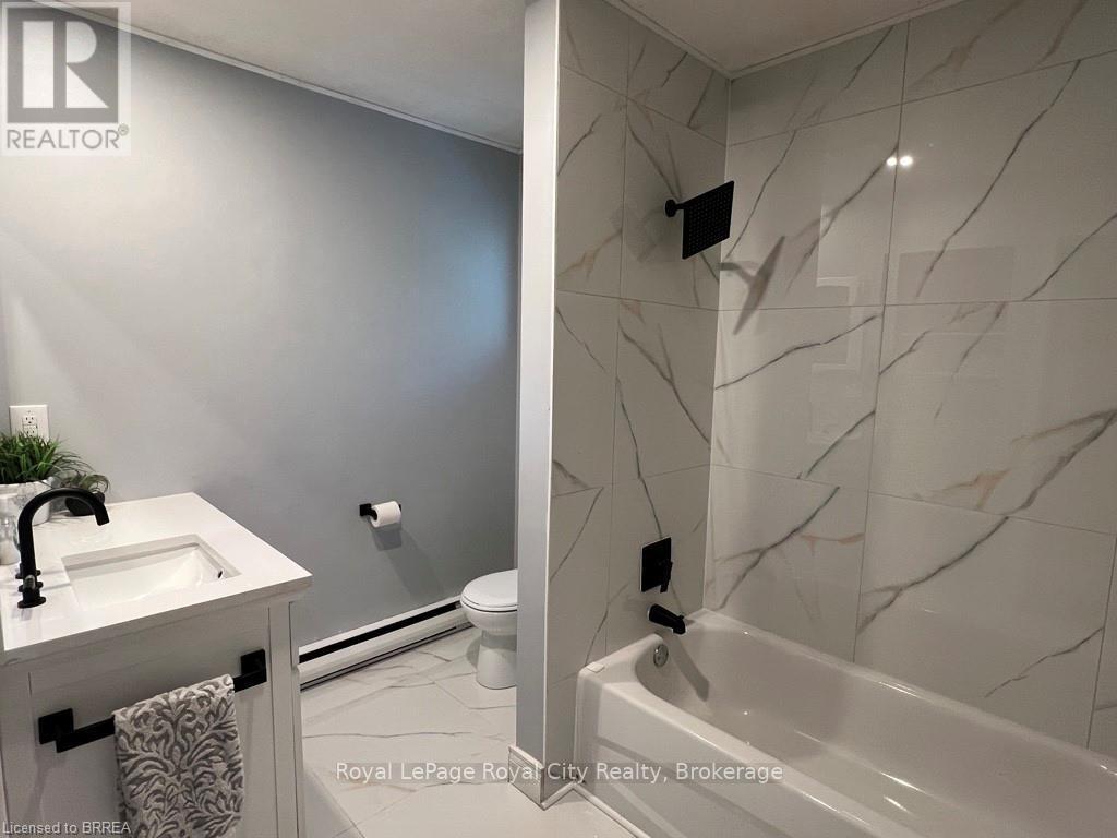 48 Harpur Drive, Northern Bruce Peninsula, Ontario  N0H 2R0 - Photo 10 - X11988744