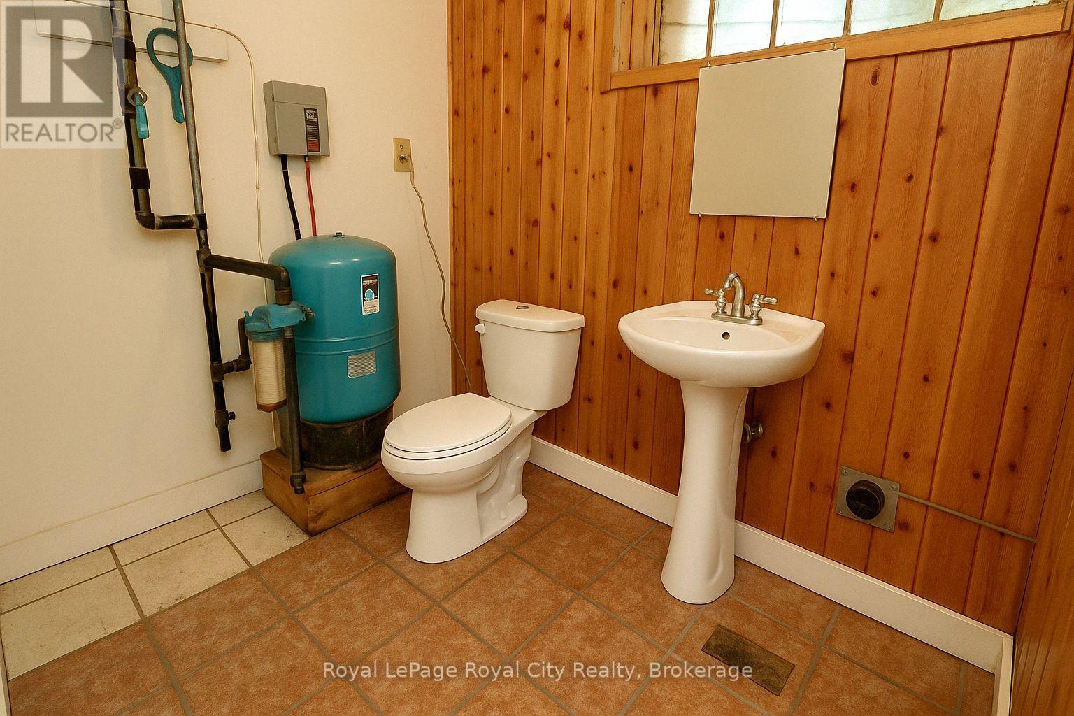 48 Harpur Drive, Northern Bruce Peninsula, Ontario  N0H 2R0 - Photo 17 - X11988744